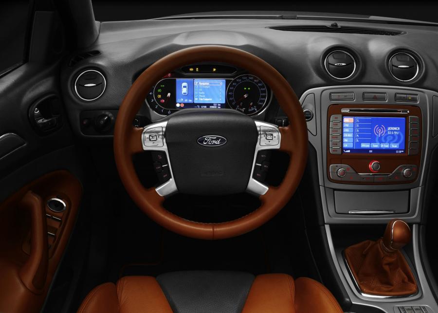  Ford Mondeo Concept 2006 года  (фото 16 из 23)